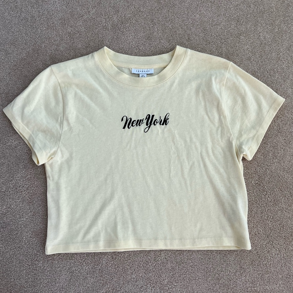 TOPSHOP New York Women's Size 4 Yellow Pastel Embroidered Crop Top Short Sleeve